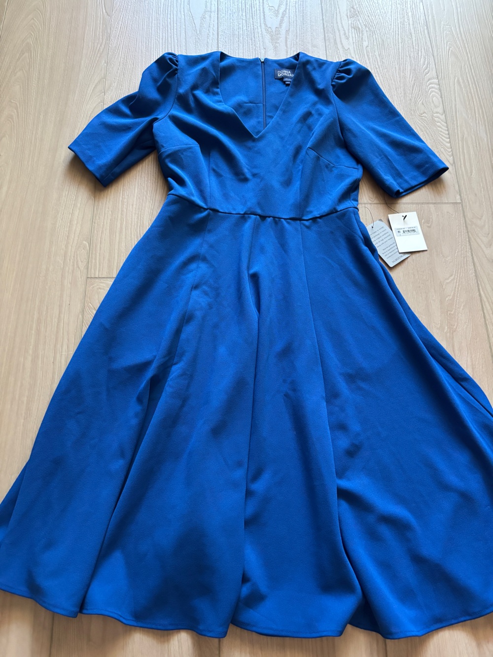 Donna Morgan Cobalt V‑Neck Fit-and-Flare Midi Dress - Picture 2 of 7